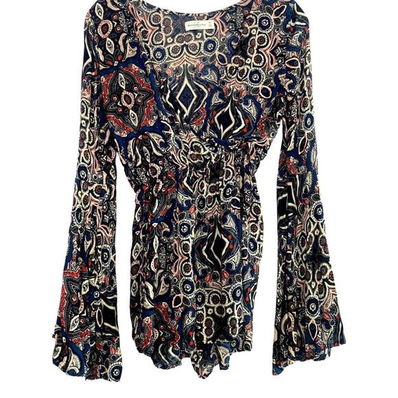 Abercrombie & Fitch Romper Shorts Long Bell Sleeves Abstract Print XS Black Blue - Picture 2 of 16